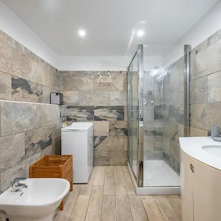 Evasion A Menton, Vieille Appartement *