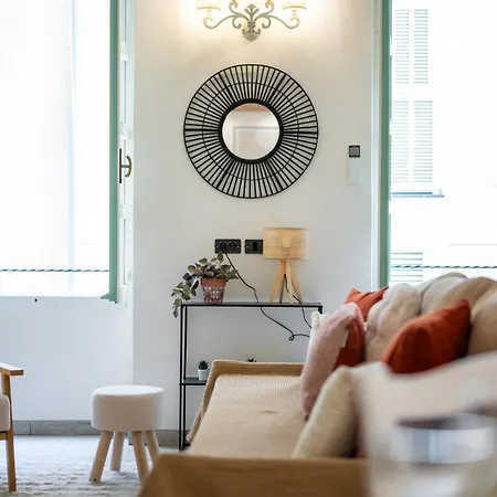 Evasion A Menton, Vieille Appartement *