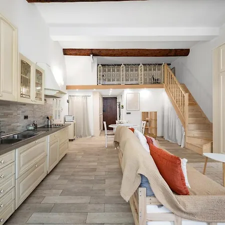 Evasion A Menton, Vieille *