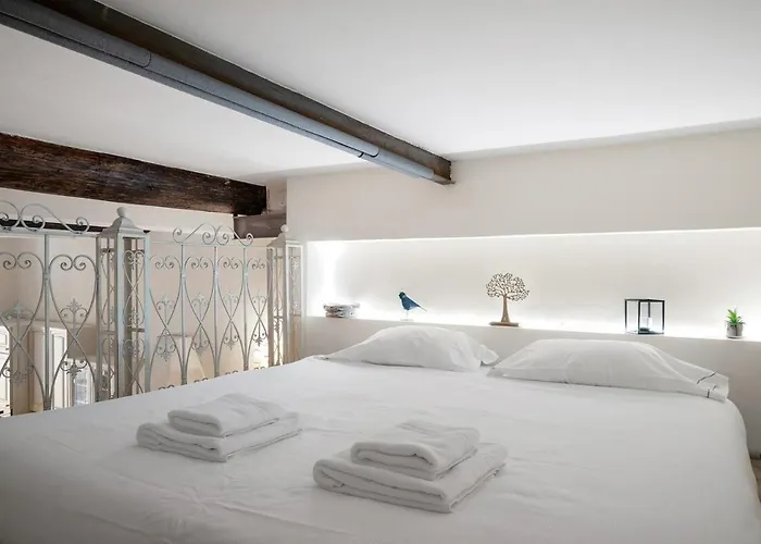 évasion à Menton, Vieille